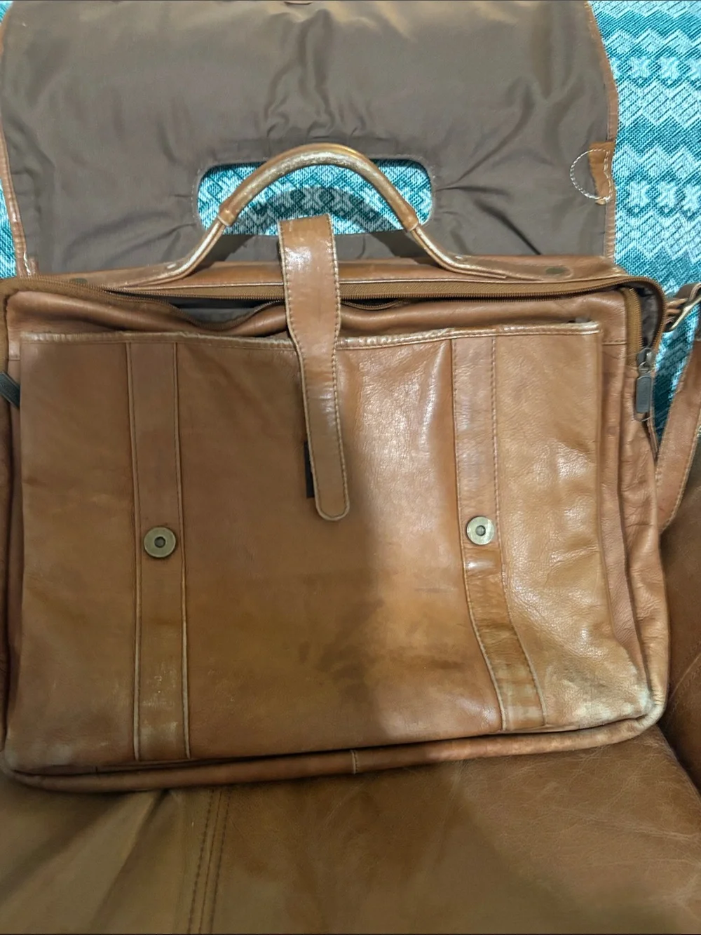 Leather Messenger Bag in Brown - Classic Men’s Briefcase